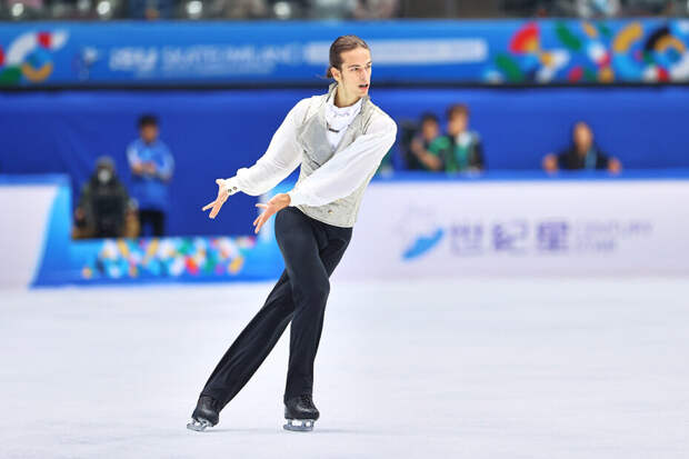 Гуменник о предложении Петросян вместе выступить с показательным на Олимпиаде: «Я благодарен, что она хотела меня поддержать таким образом»