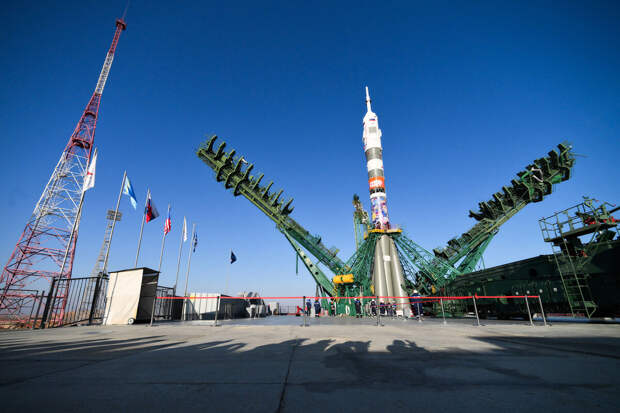 МО РФ: ракета Союз-2.1а вывела на орбиту военный спутник