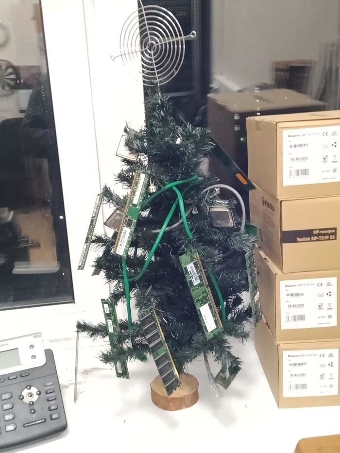 Новый год у сисадминов Новый год у сисадминов