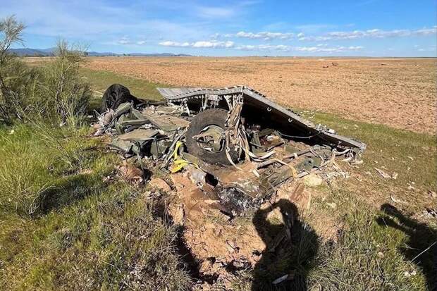 Бронеавтомобиь VAMTAC стоимостью 600 тыс. евро уронили с высоты 300 метров