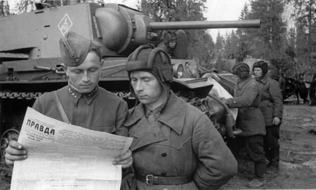 Зачем Сталин вернул в армию погоды и почему он сделал подобное в 1943 году