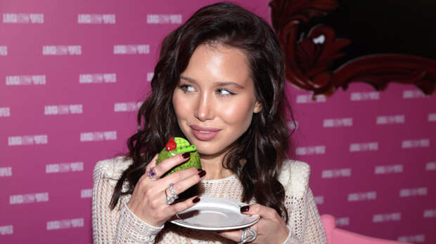 «Все время хочу»: Аврора Киба призналась в ненасытности