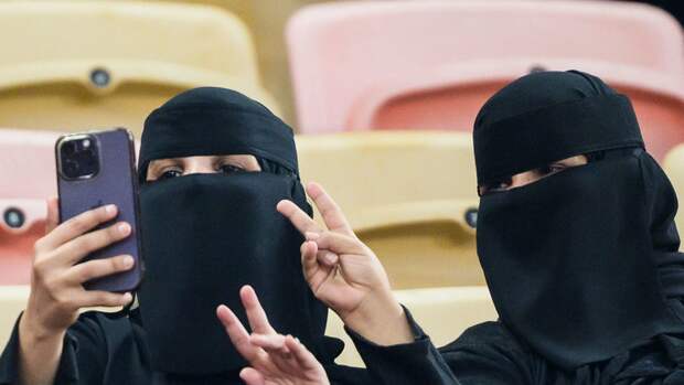 Никабы под запретом: Володин закрывает лицо мигрантам в России