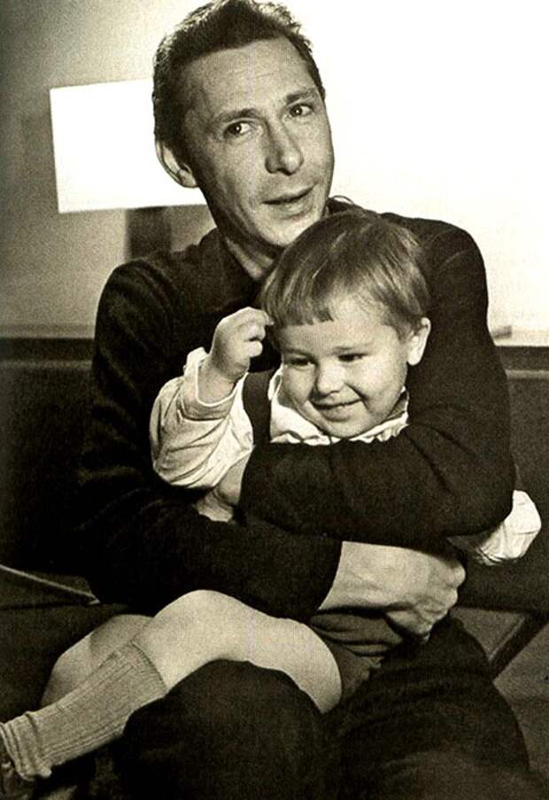 Знаменитости в кругу семьи  дети, родители, семья, фото