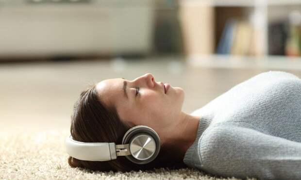 Как вытряхнуть из головы «ушного червя», доводящего до депрессии, рассказал психиатр Сычев