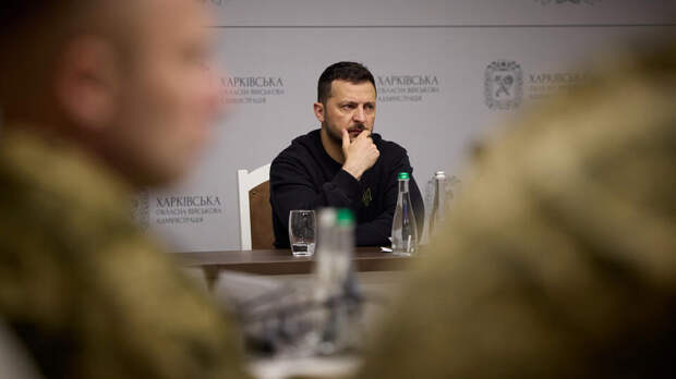 Зеленский обвинил в сложной ситуации вокруг Харькова "весь мир"