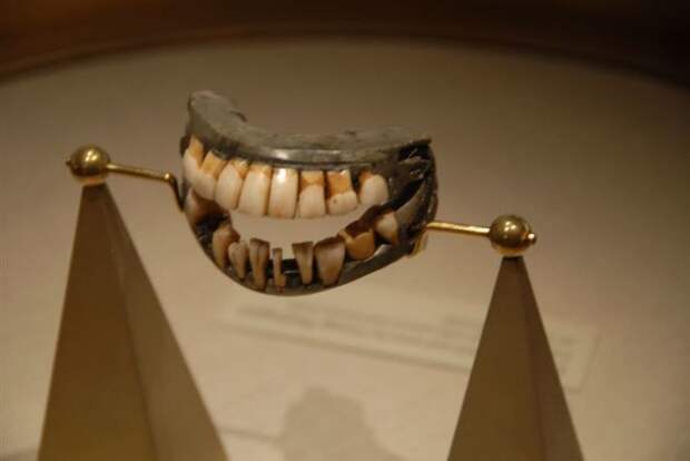 Челюсть и зубы Джорджа Вашингтона