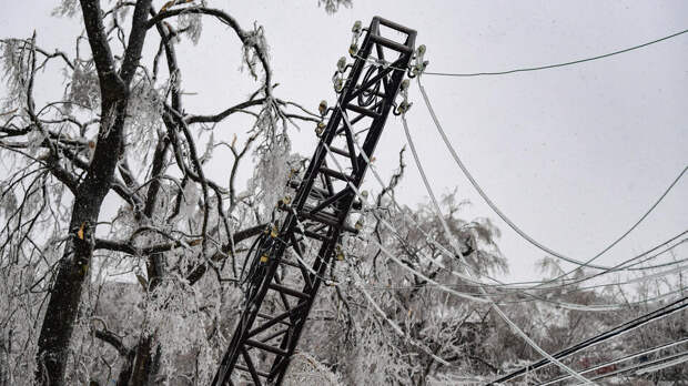 "Россети" восстанавливают нарушенное из-за непогоды электроснабжение в регионах