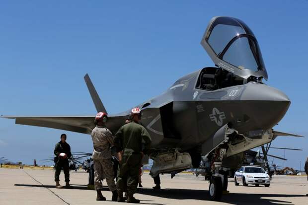 Самолет на букву «Б»