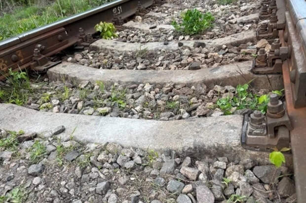 На Крымской железной дороге задержались поезда