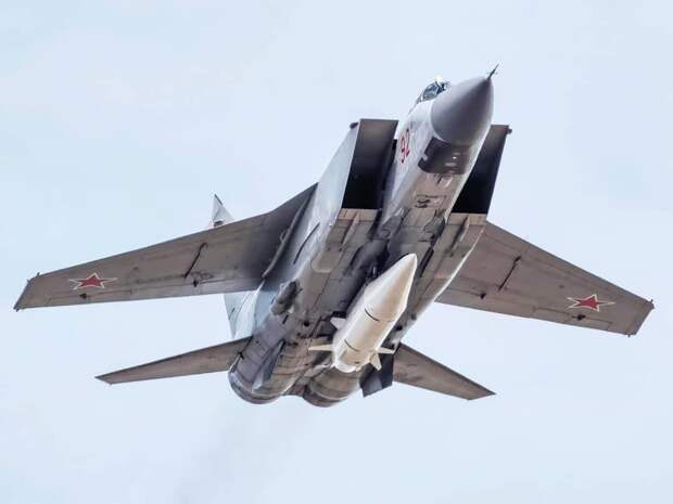 «Сделайте что-нибудь!»: один российский самолёт кошмарит всю украинскую экономику