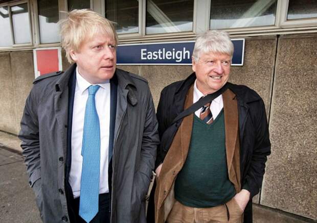 «Если я правильно понимаю, я француз» - отец британского премьера на фоне Brexit получает новое гражданство