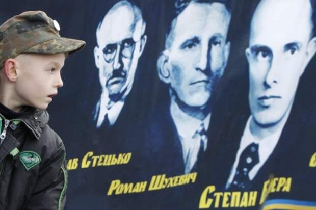Российский ученый: Срочно начинать дебандеризацию Украины – иначе будут тяжелые последствия Российский ученый: Срочно начинать дебандеризацию Украины – иначе будут тяжелые последствия