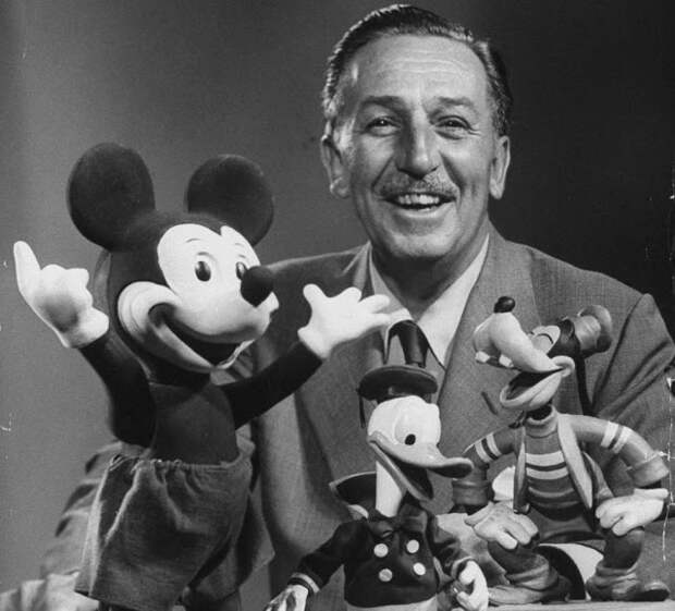 29. Walt Disney.jpg