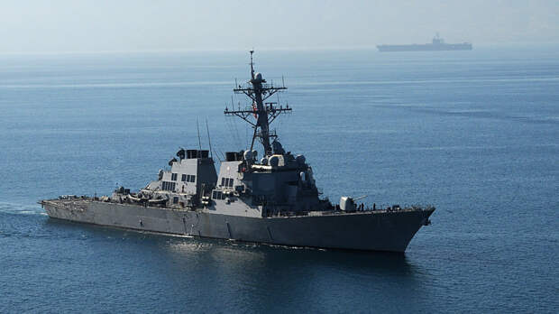 CBS: пожар случился на американском эсминце USS Higgins