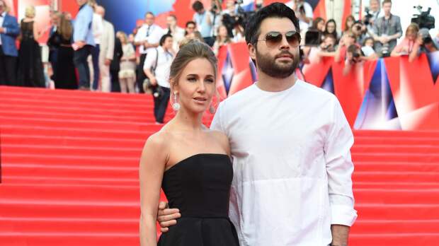 Юлия Ковальчук и Алексей Чумаков отметили 18-ю годовщину отношений