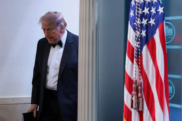 Трамп заявил, что покинет пост президента лишь через 8-9 лет