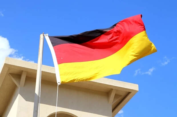 Суд Кельна запретил считать партию АдГ экстремистской