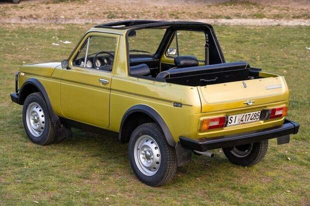 Кабриолет Lada Niva продавали даже в Великобритании/ Фото: av.by