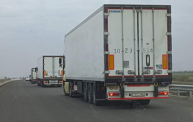Польша ограничила въезд и выезд дальнобойщиков с Украины