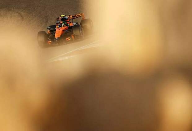 «Здорово снова сесть за руль». Ландо Норрис – о первом дне тестов Ф1 в Бахрейне