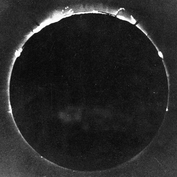 13 великих исторических фото, которые перевернули наши представления о самих себе