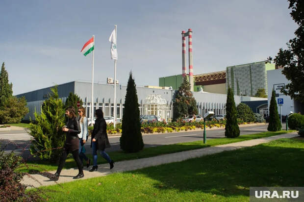 Победа оппозиции в Венгрии и судьба российских поставок: угроза для АЭС «Пакш‑2»