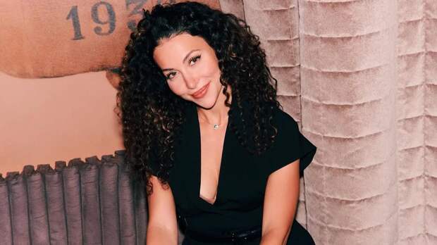 Зепюр Брутян появилась на публике в наряде за сотни тысяч рублей: фото