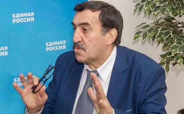 «С мыслями о России»: эксперт о целях обострения конфликта в Карабахе