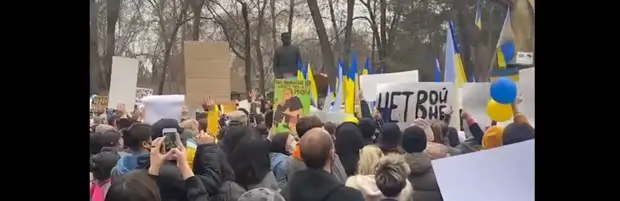 В Алматы проходит антивоенный митинг