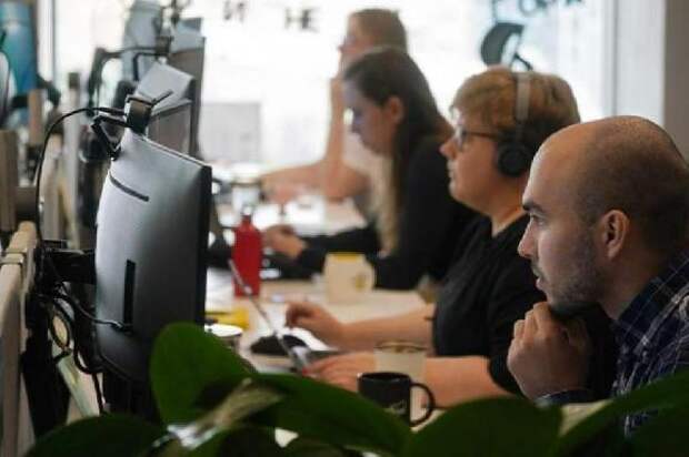 За работу в новогоднюю ночь предложили давать три дня отпуска