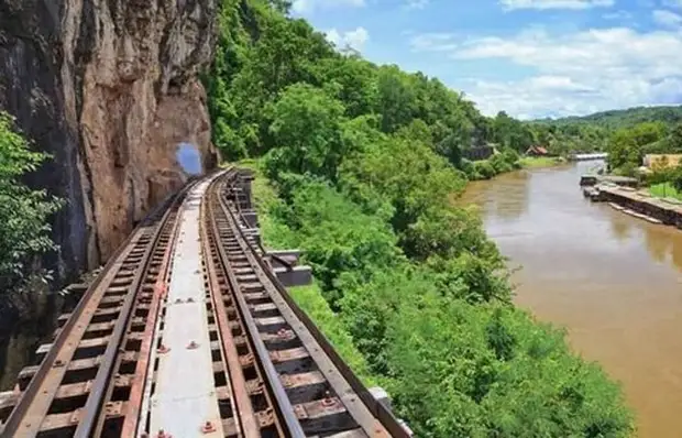 Завораживает и пугает: «Железная дорога Смерти». Завораживает и пугает: «Железная дорога Смерти».