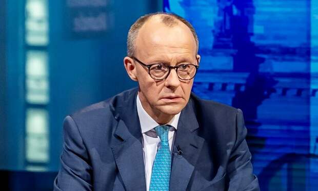 Мерц резко одёрнул больную раком после вопроса о здравоохранении
