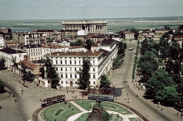 Удивительная панорама Киева в объективе фотографа Семёна Фридлянда в 1961 году. 