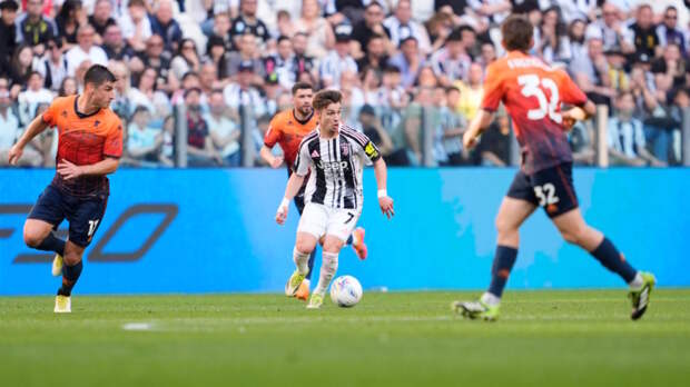 "Ювентус" благодаря голам Бремера и Маккенни обыграл "Дженоа" в Серии А