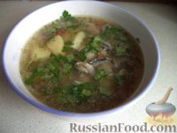 Фото приготовления рецепта: Суп картофельный с хамсой - шаг №10