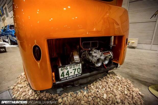Небольшой 356 кубовый двигатель оснащён немаленьким карбюратором, и я предполагаю, что он выдаст побольше, чем 17 штатных лошадок. #subaru, кей-кар, тюнинг