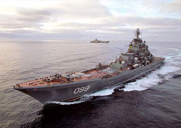 Как «Петр Великий» отсек британский военный корабль от «Адмирала Кузнецова»
