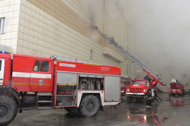 Потерявший жену и троих детей в «Зимней вишне» сибиряк рассказал о своей жизни