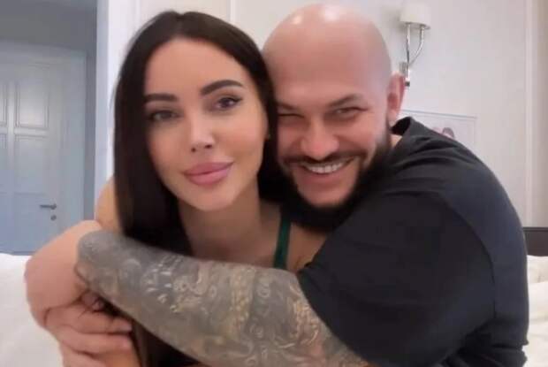 Самойлова объяснила, с кем останутся дети после развода