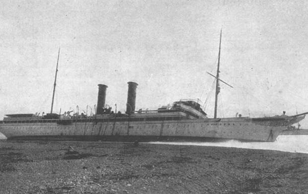 Во время круиза по Карибскому морю в декабре 1906 года корабль разбился о неизведанный горный хребет у побережья Ямайки. / Фото: Wikimedia Commons Во время круиза по Карибскому морю в декабре 1906 года корабль разбился о неизведанный горный хребет у побережья Ямайки. / Фото: Wikimedia Commons