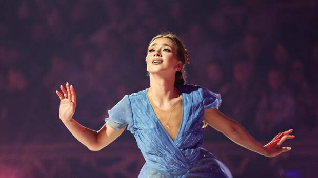 Фигуристке Синициной, получившей порез во время шоу, наложили четыре шва