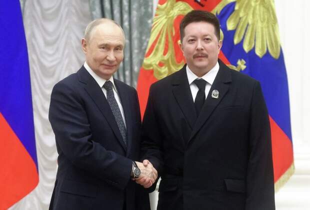 Путин: деятели культуры своей работой вдохновляют всю страну