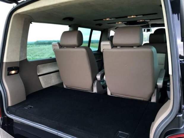 Микроавтобус Volkswagen Multivan с двигателем от Porsche 911