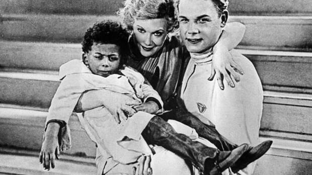 Удивительная судьба чернокожего мальчика из фильма «Цирк»