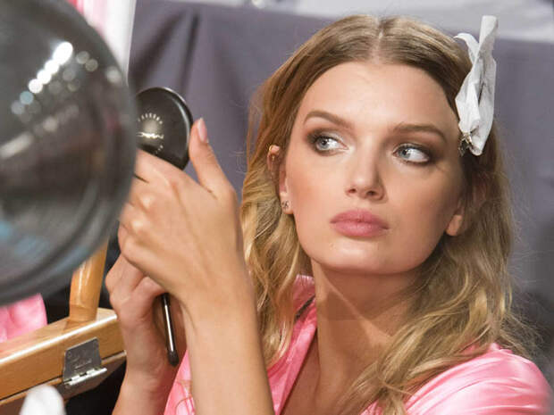 Makeup Tips - Makeup Touchup