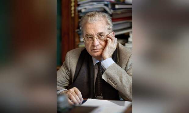 Михаил Пиотровский: для сохранения города нужно построить "второй Петербург"