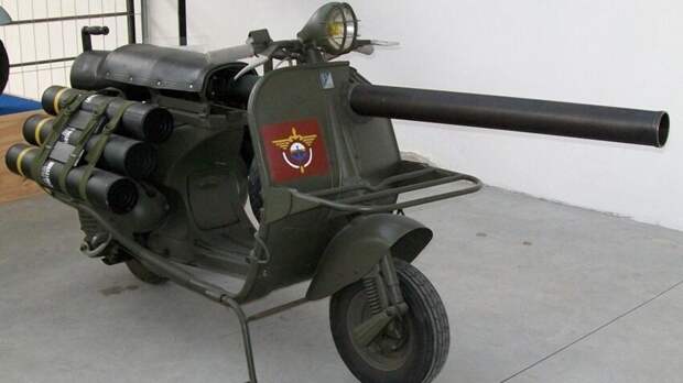 Piaggio Vespa с 75-мм безоткатной пушкой М20 Piaggio Vespa с 75-мм безоткатной пушкой М20