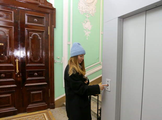 Миронов предложил освободить от платы за лифт жителей старых домов