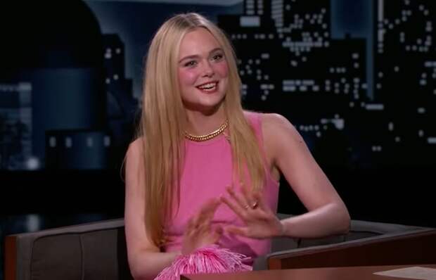 Эль Фаннинг рассказала, что осталась без роли из-за соцсетей